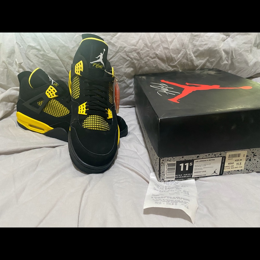 Jordan thunder 4’s